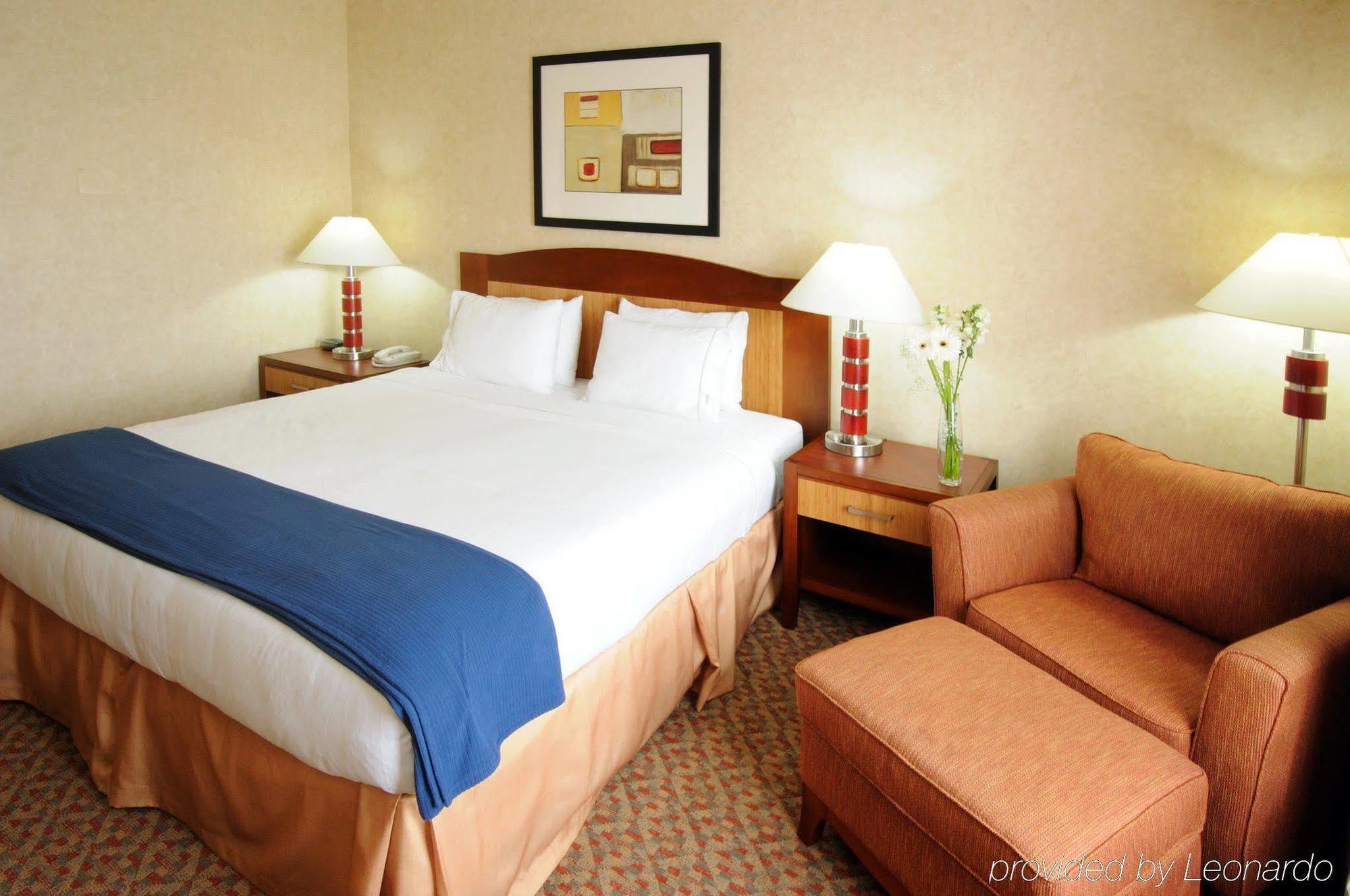 Holiday Inn Express Brampton By Ihg Exterior foto